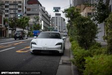 Oog in oog met de Taycan